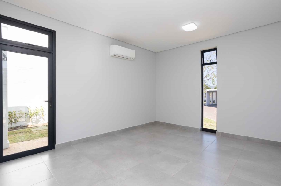 Commercial Property for Sale in Val De Vie Estate Western Cape